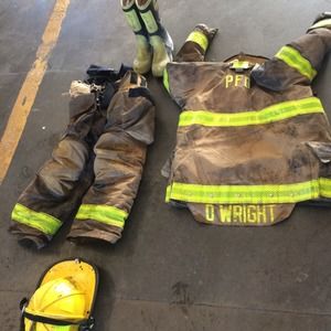 Meet your Posher, Dominique